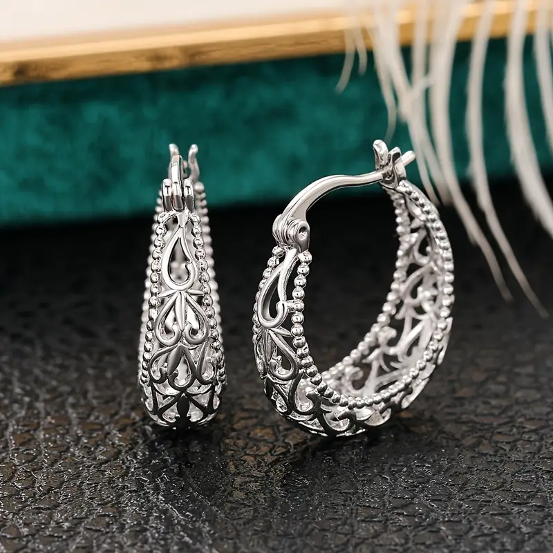 Elegant Silver Earring for Every Occasion
