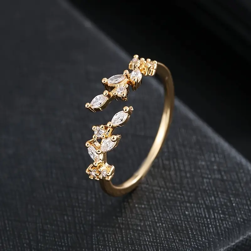 Classic Gold Ring with Timeless Appeal
