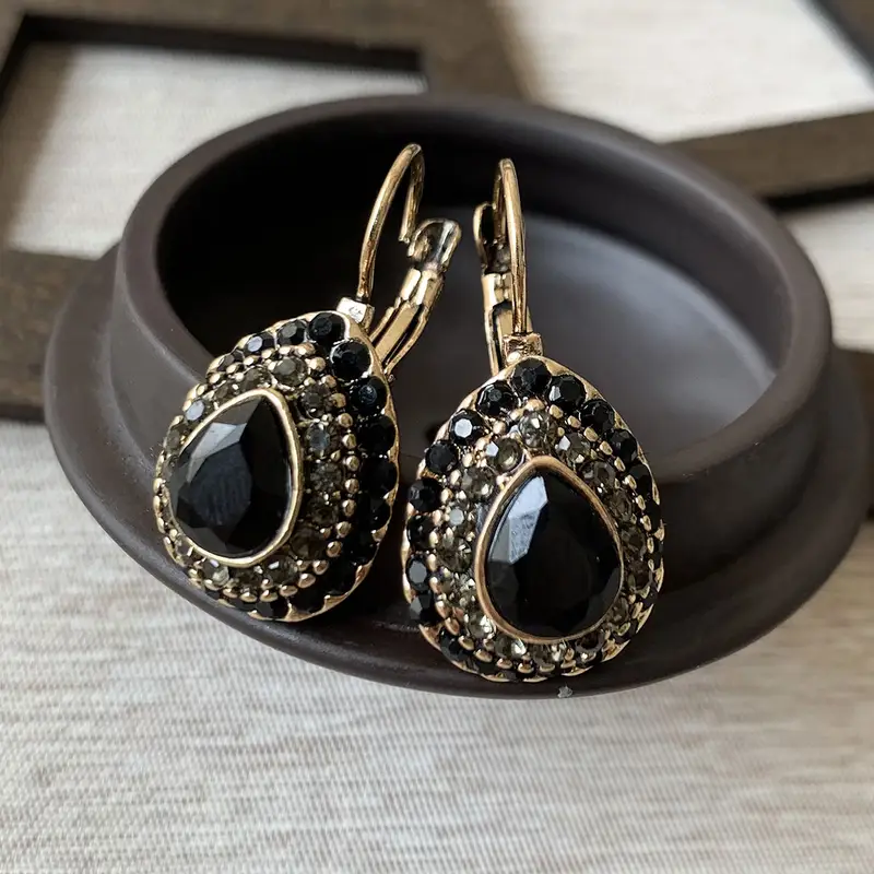 Romantic Earring for Special Moments