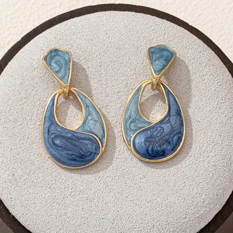 Stunning Earring for Daily Wear