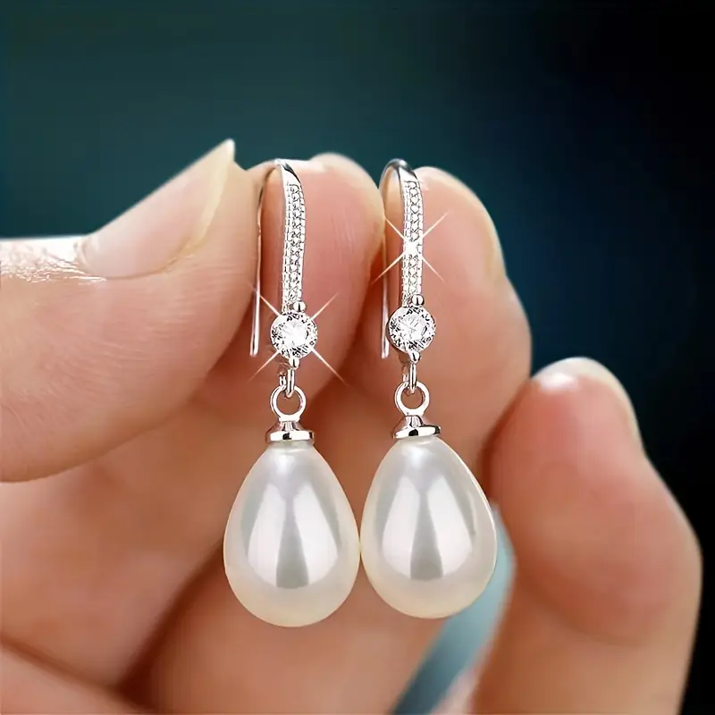 Vintage Handmade Gold Earring