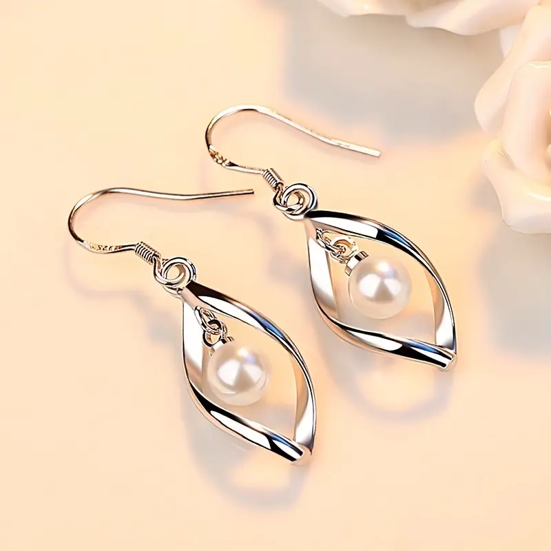 Elegant Silver Earring for Every Occasion