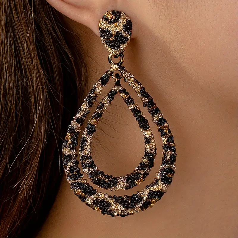 Vintage Handmade Gold Earring