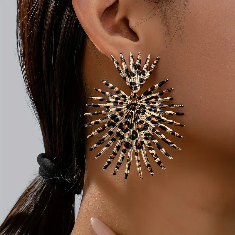 Vintage Handmade Gold Earring