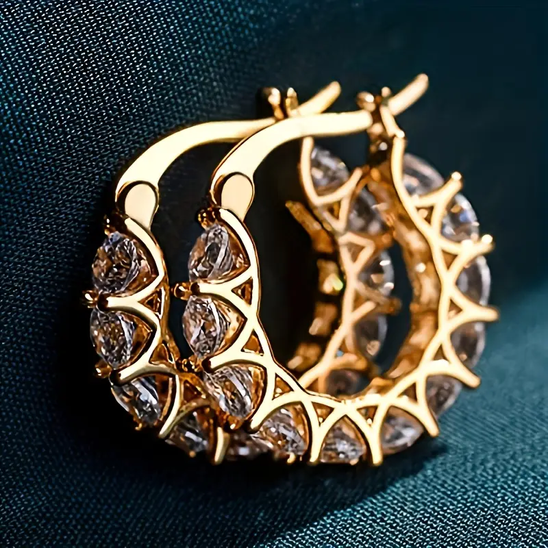 Stunning Gold Earring for Daily Wear