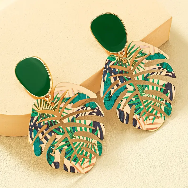 Elegant Gold Earring for Every Occasion