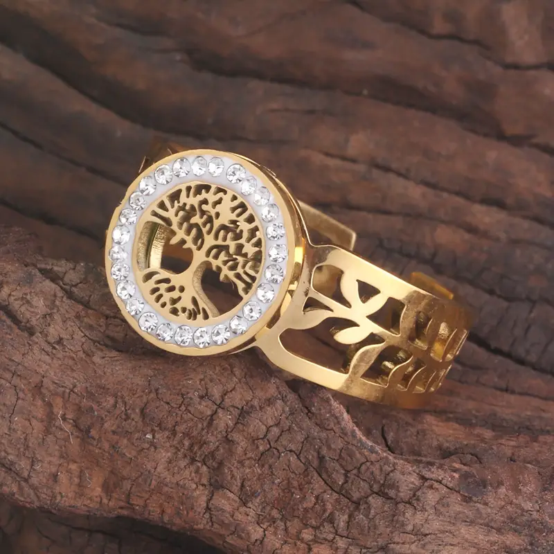 Romantic Gold Ring for Special Moments