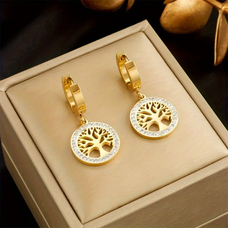 Beautiful Gold Earring with Unique Style