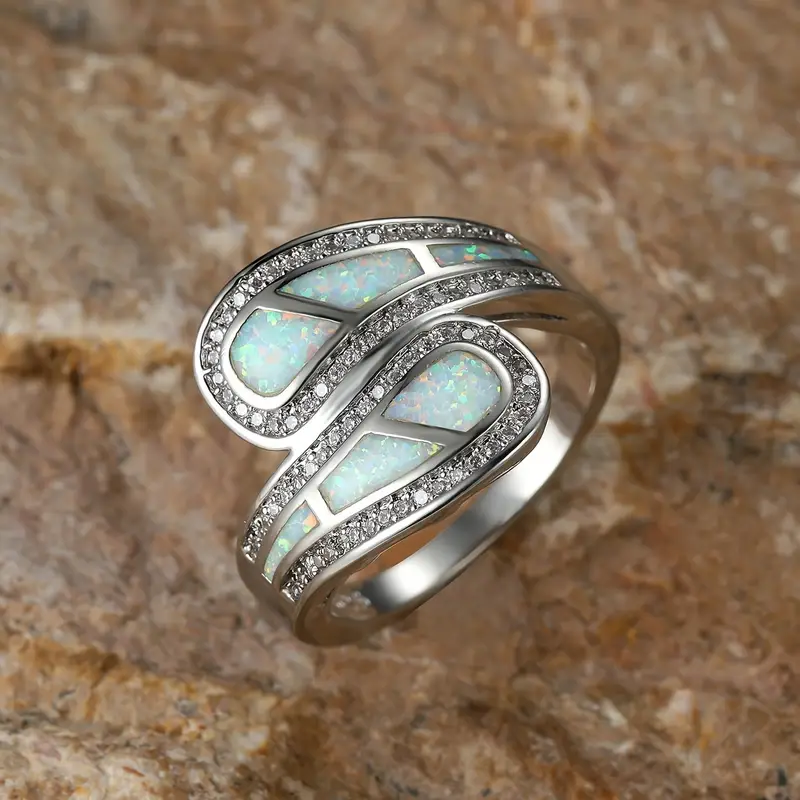 Charming Silver Ring for Any Occasion