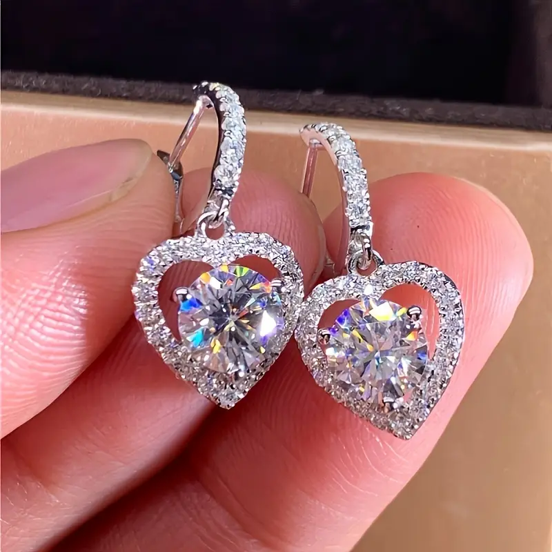Charming Silver Earring for Any Occasion