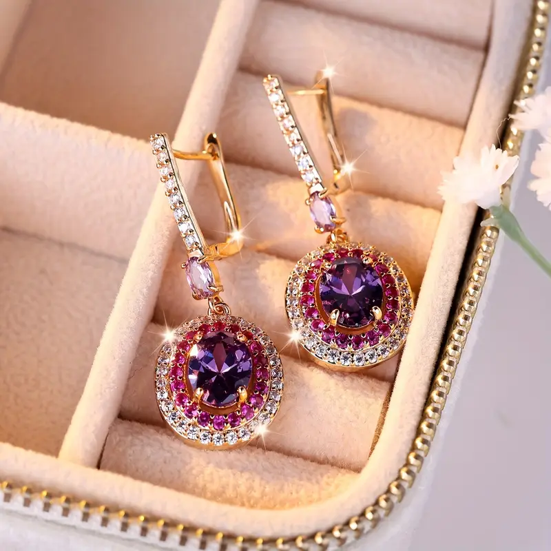 Beautiful Gold Earring with Unique Style