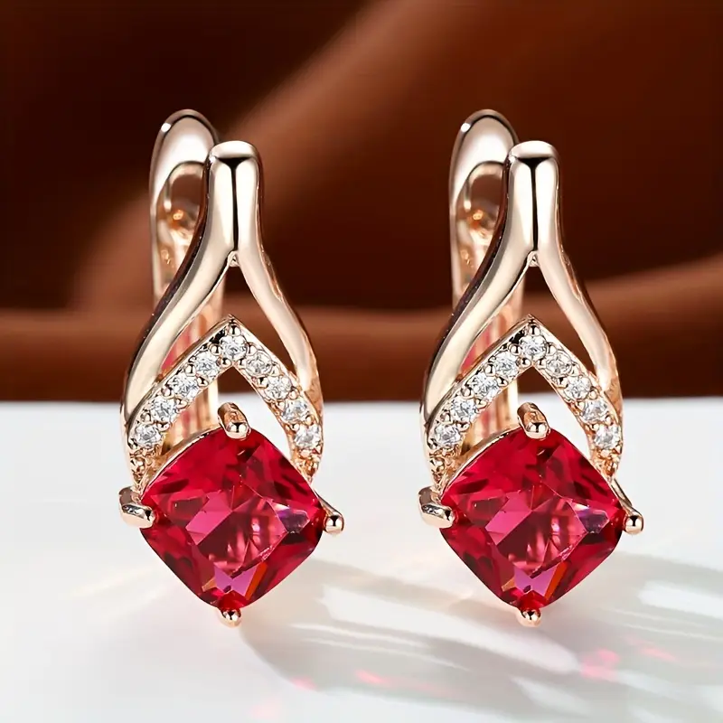 Stunning Gold Earring for Daily Wear
