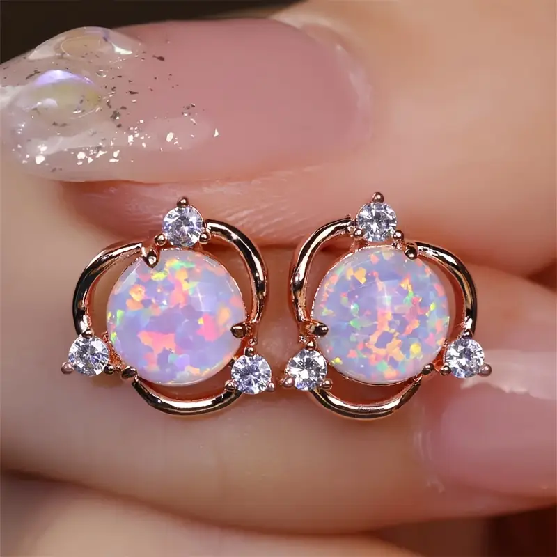 Elegant Gold Earring for Every Occasion