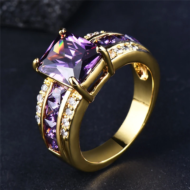 Beautiful Gold Ring with Unique Style