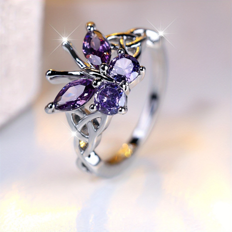 Stunning Silver Ring for Daily Wear