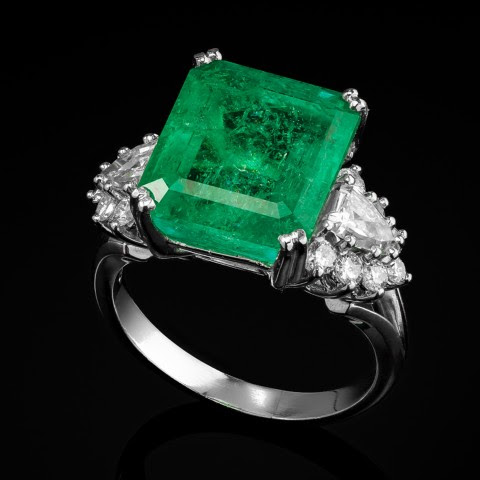 Classic Ring with Timeless Appeal