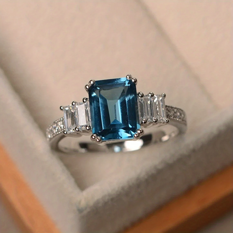 Stunning Silver Ring for Daily Wear