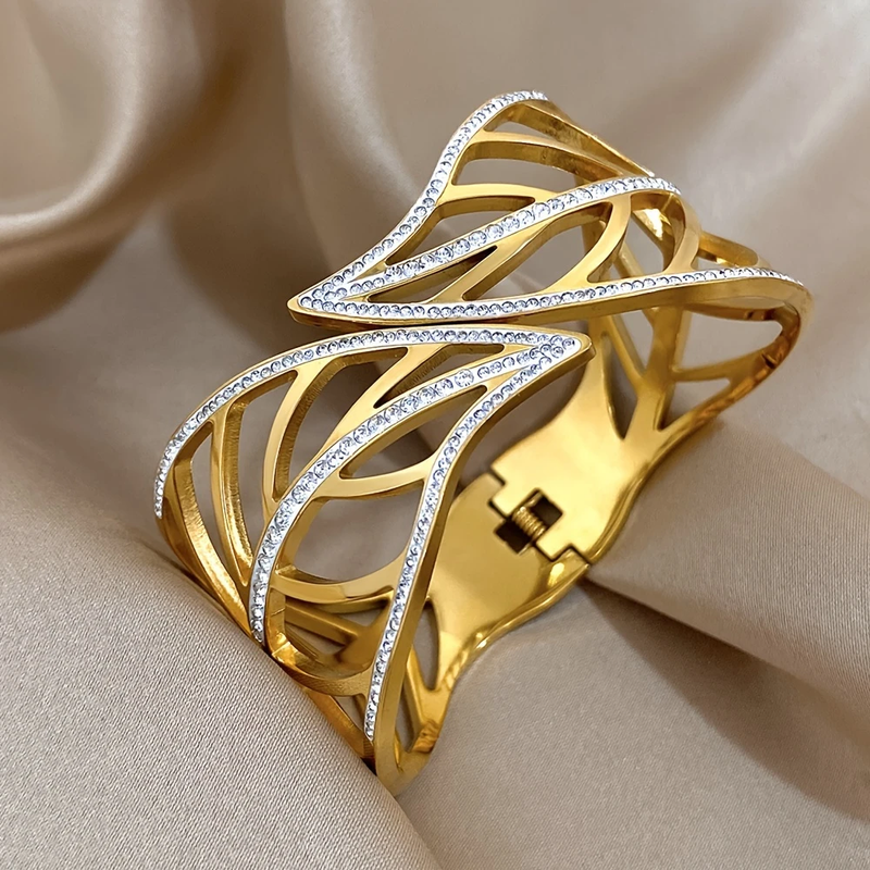 Delicate Artisan Gold Bracelet