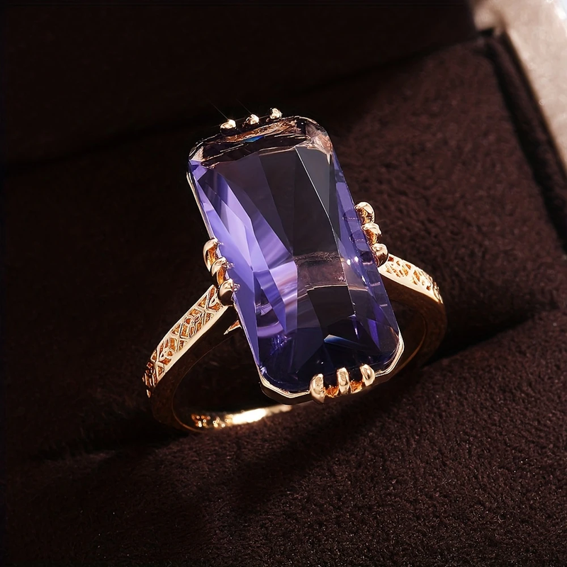 Romantic Gold Ring for Special Moments