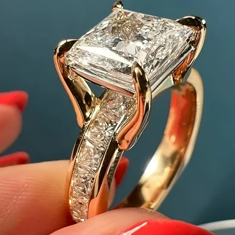 Charming Gold Ring for Any Occasion