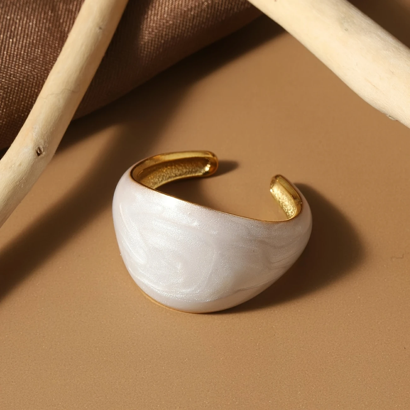 Stunning Gold Ring for Daily Wear