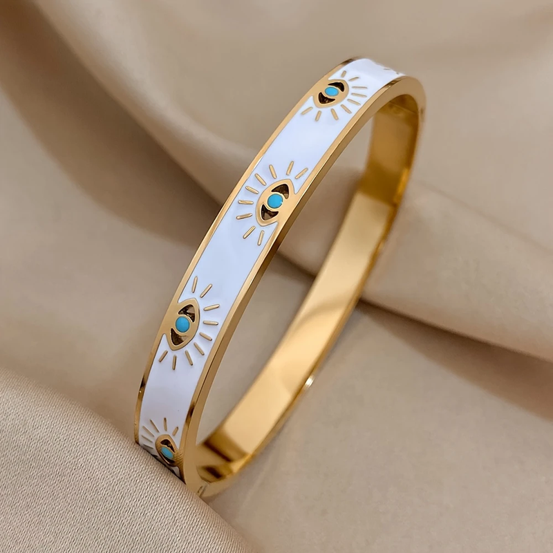 Classic Bracelet with Timeless Appeal