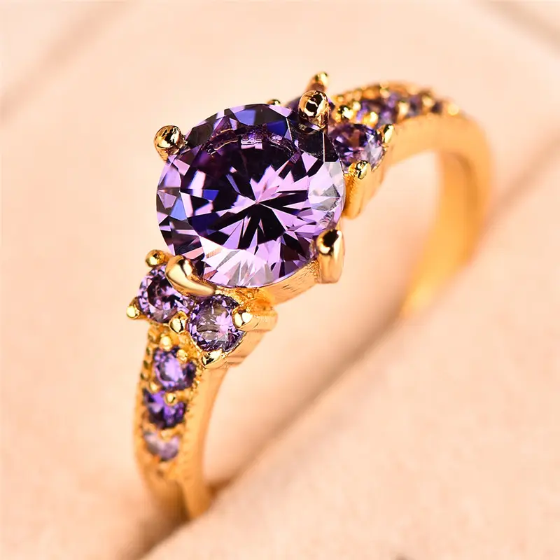 Romantic Gold Ring for Special Moments