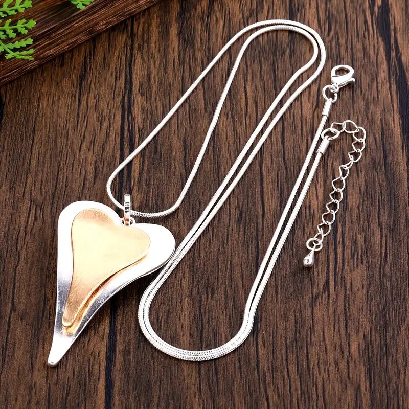 Romantic Gold Necklace for Special Moments