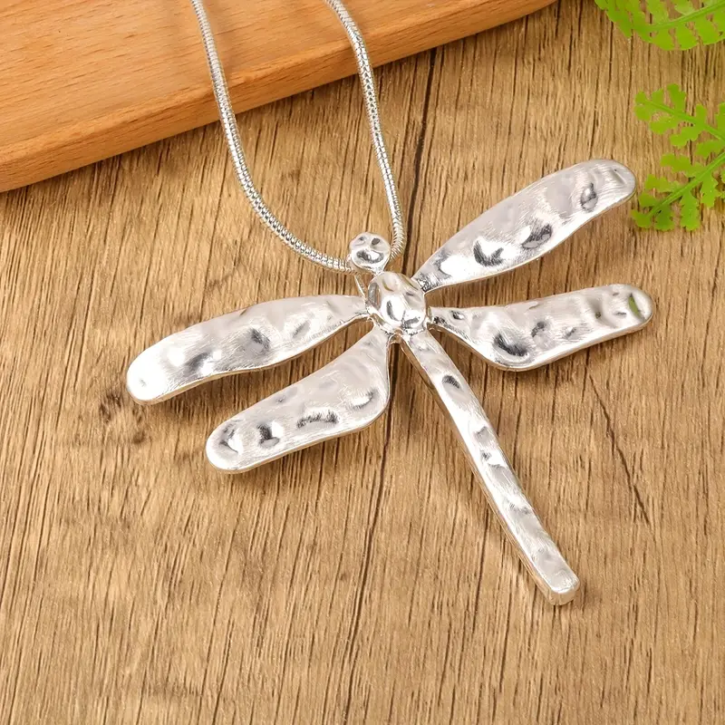 Stunning Silver Necklace for Daily Wear