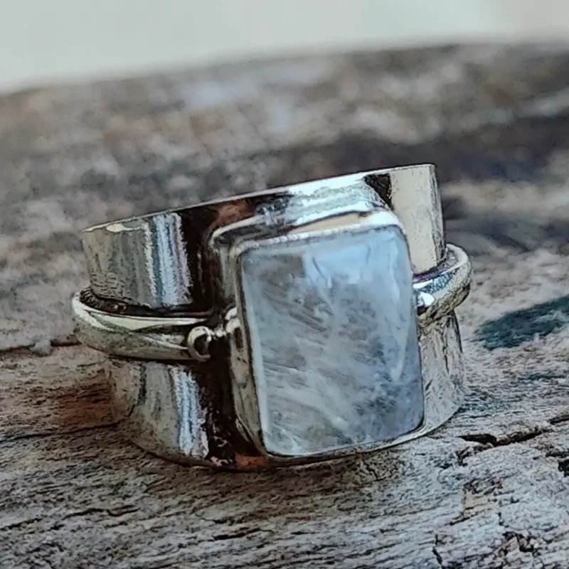 Elegant Silver Ring for Every Occasion