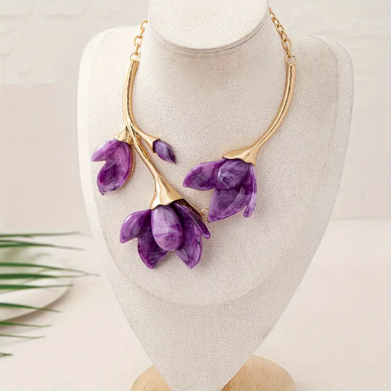 Elegant Gold Necklace for Every Occasion