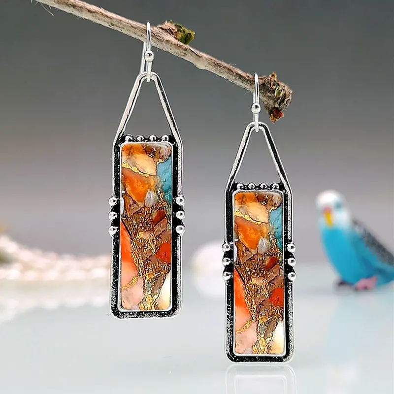 Charming Silver Earring for Any Occasion