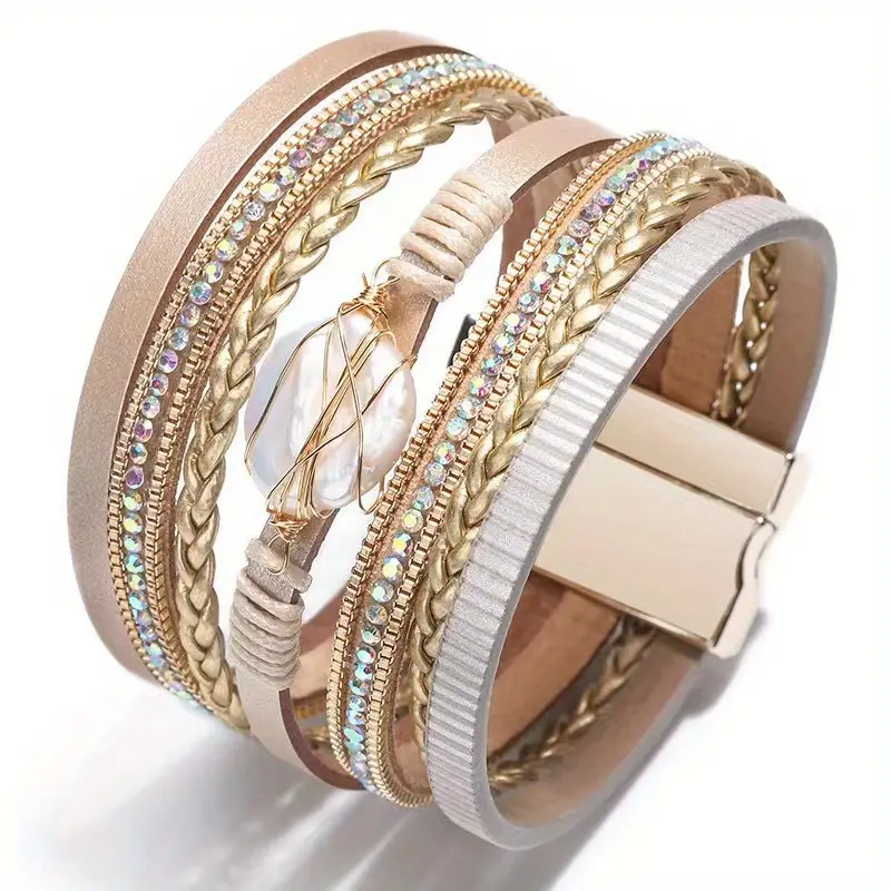 Charming Gold Bracelet for Any Occasion