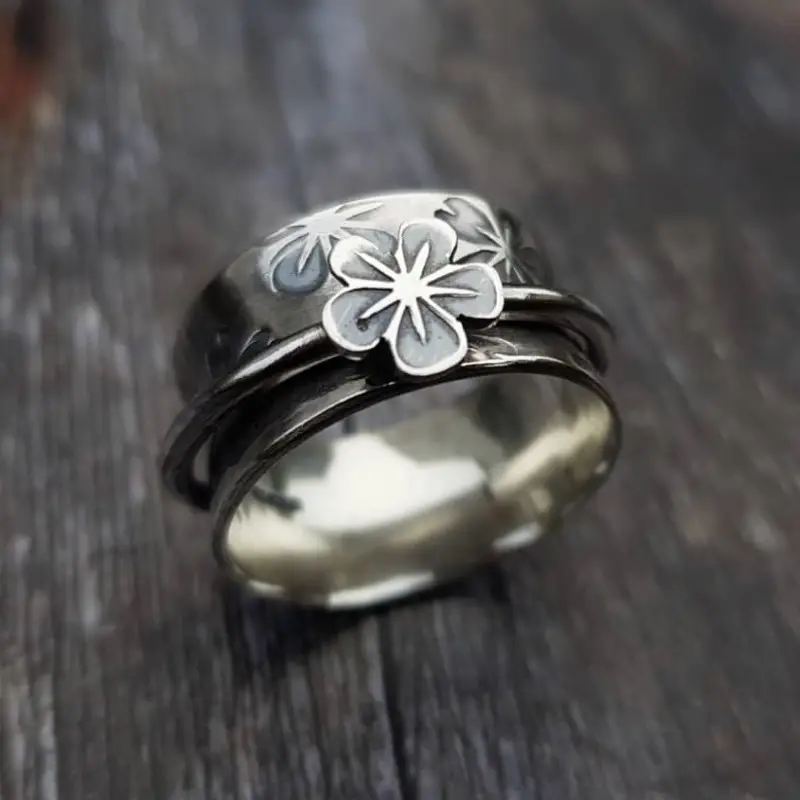 Beautiful Silver Ring with Unique Style