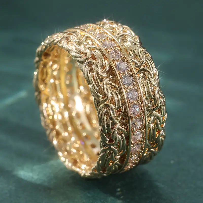 Romantic Gold Ring for Special Moments