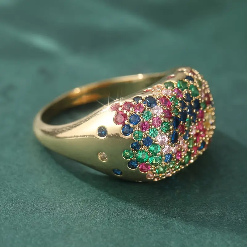 Classic Gold Ring with Timeless Appeal