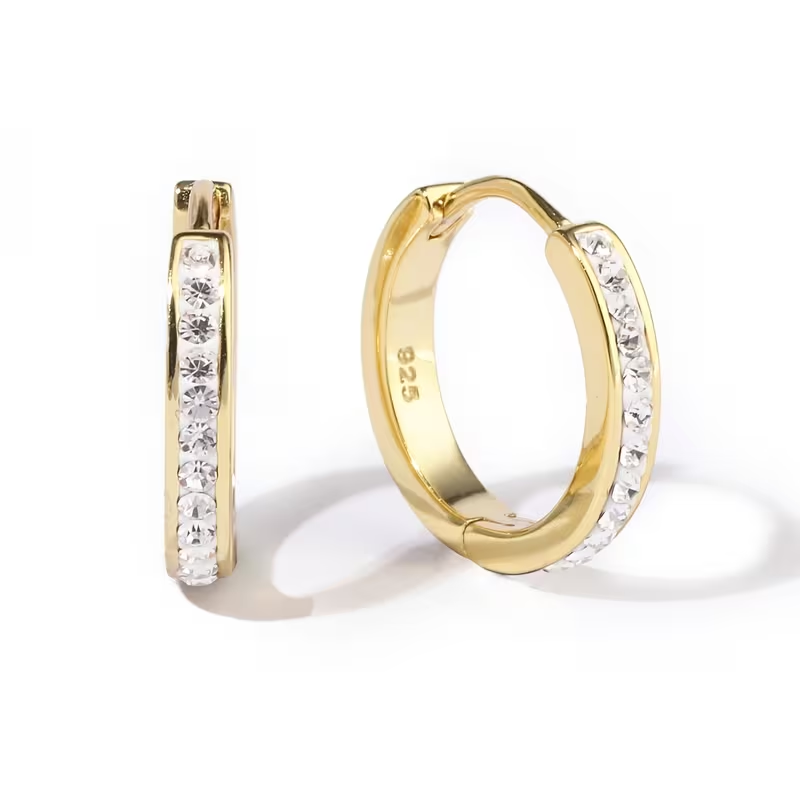 Charming Gold Earring for Any Occasion