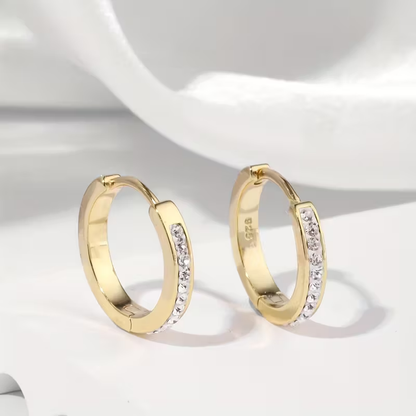 Charming Gold Earring for Any Occasion