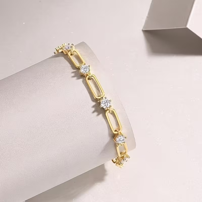 Charming Gold Bracelet for Any Occasion