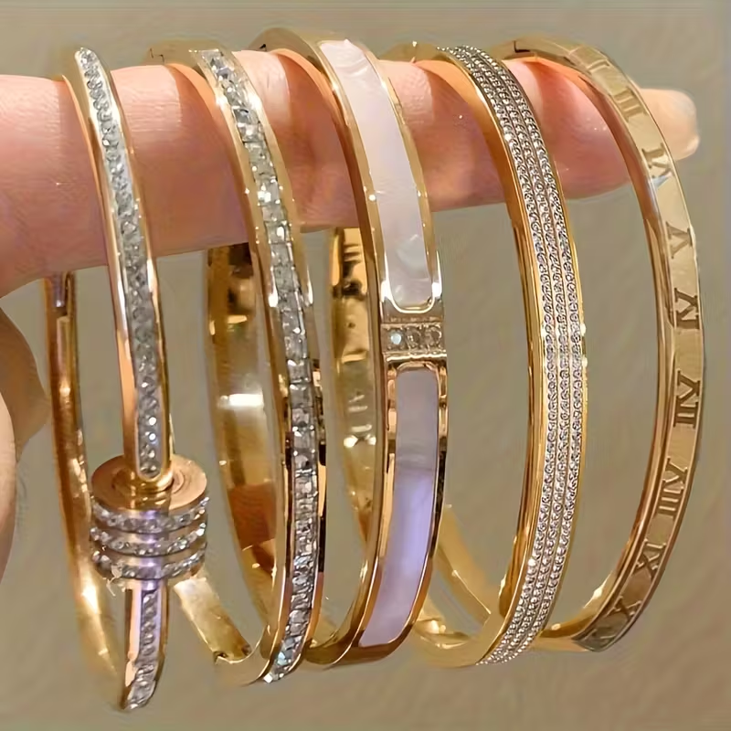 Beautiful Gold Bracelet with Unique Style