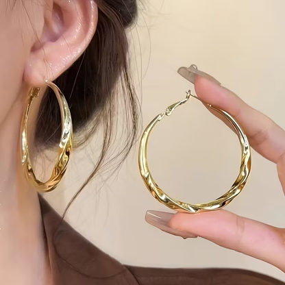 Delicate Artisan Gold Earring