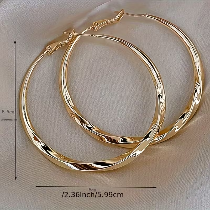 Delicate Artisan Gold Earring