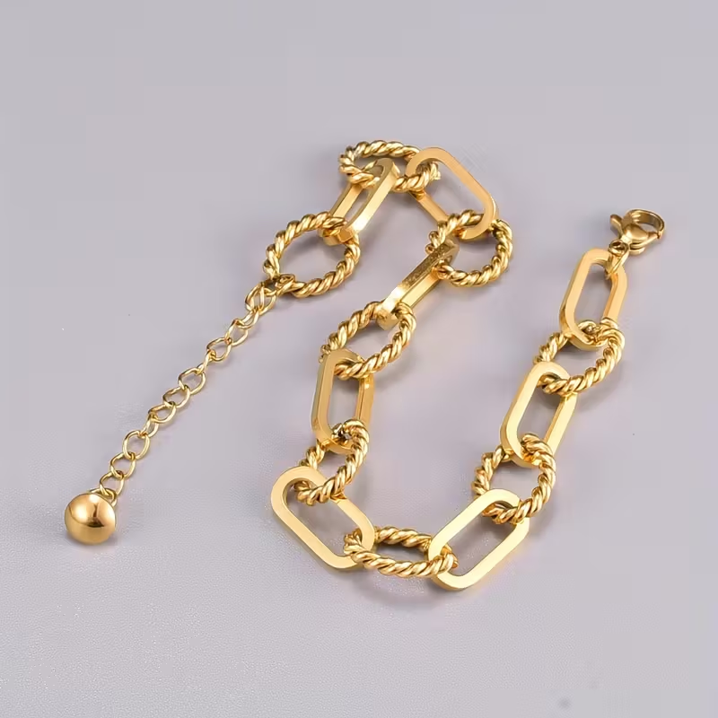 Beautiful Gold Bracelet with Unique Style