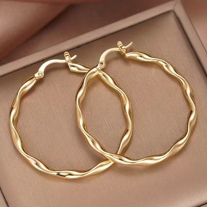 Elegant Gold Earring for Every Occasion