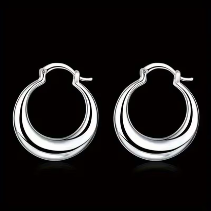 Romantic Silver Earring for Special Moments