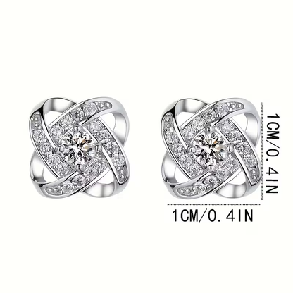 Charming Silver Earring for Any Occasion