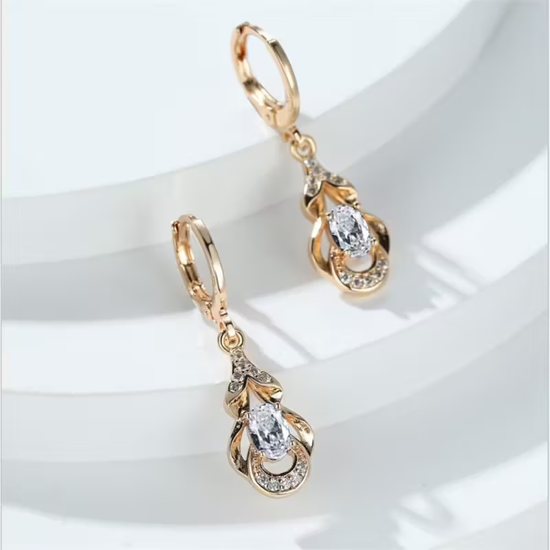 Charming Earring for Any Occasion
