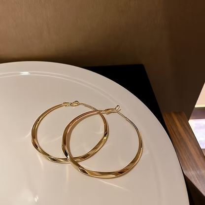 Vintage Handmade Gold Earring