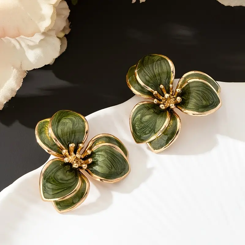 Stunning Earring for Daily Wear