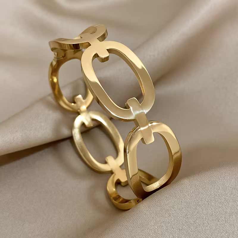 Romantic Bracelet for Special Moments